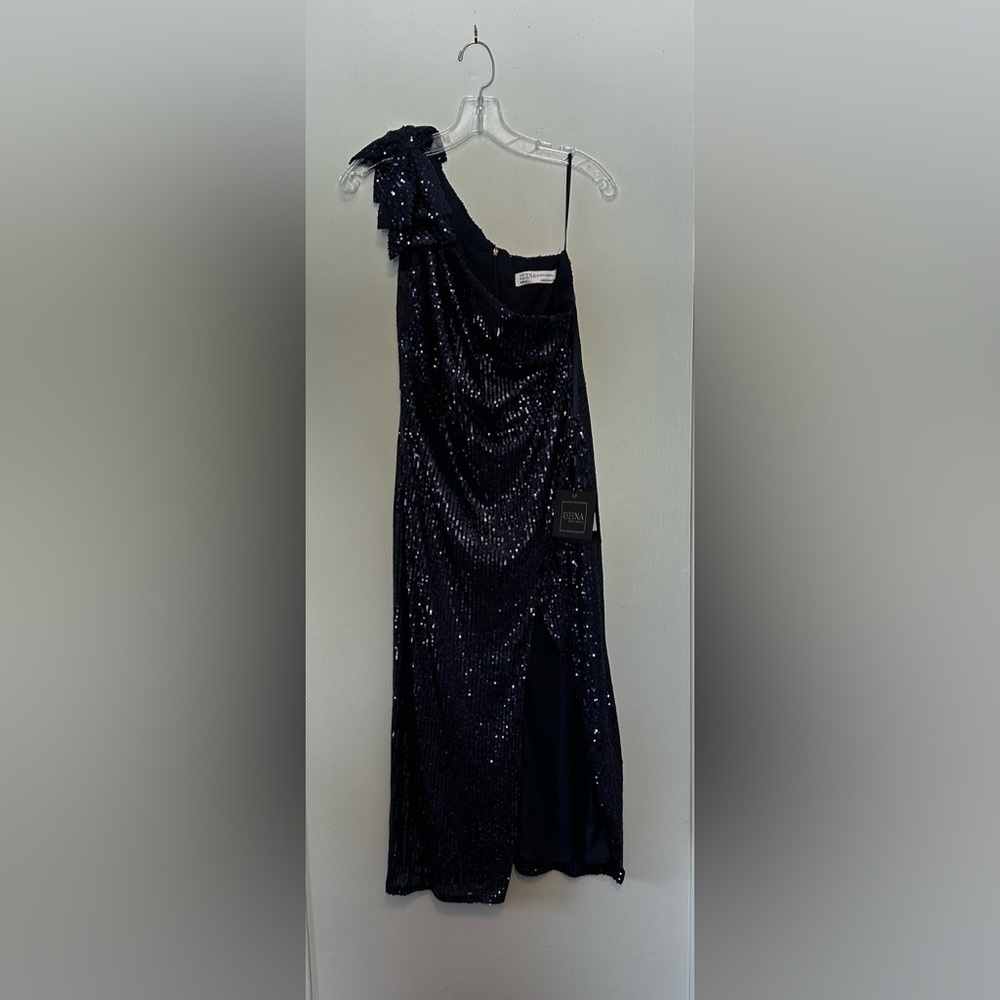 Ieena for Mac Duggal Bow One Shoulder Midnight Sequin Midi Dress Size 8 - Picture 4 of 7
